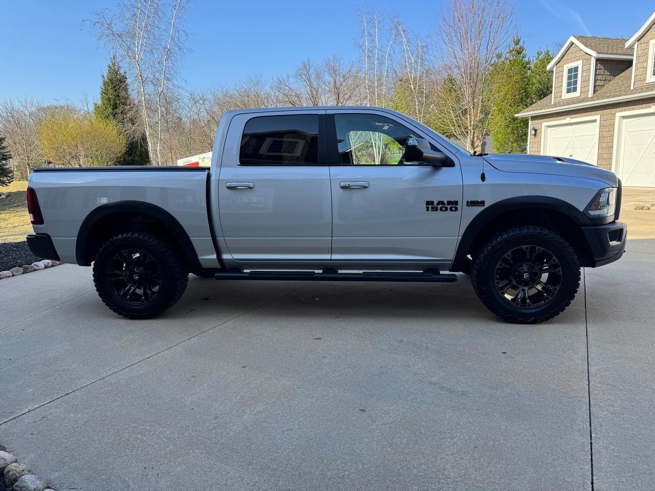 RAM 1500 Rebel 4x4 Crew Cab 5'7" Box 2017