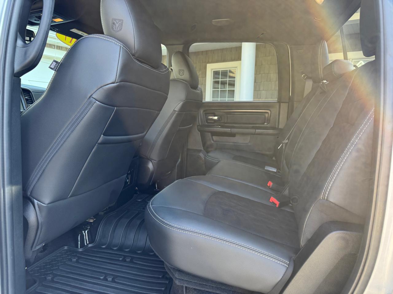 RAM 1500 Rebel 4x4 Crew Cab 5'7" Box 2017