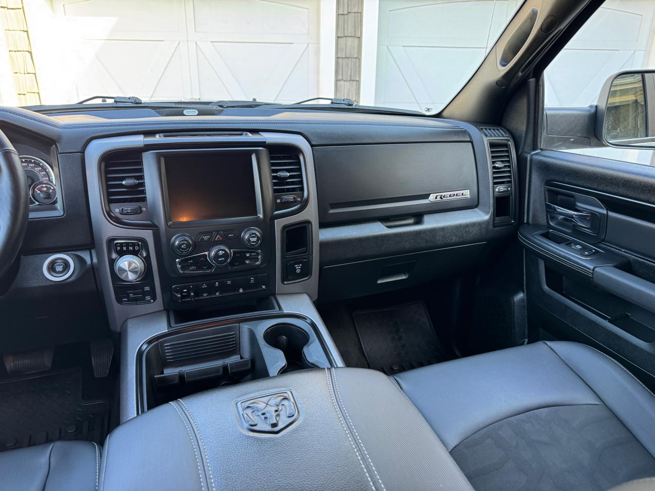 RAM 1500 Rebel 4x4 Crew Cab 5'7" Box 2017