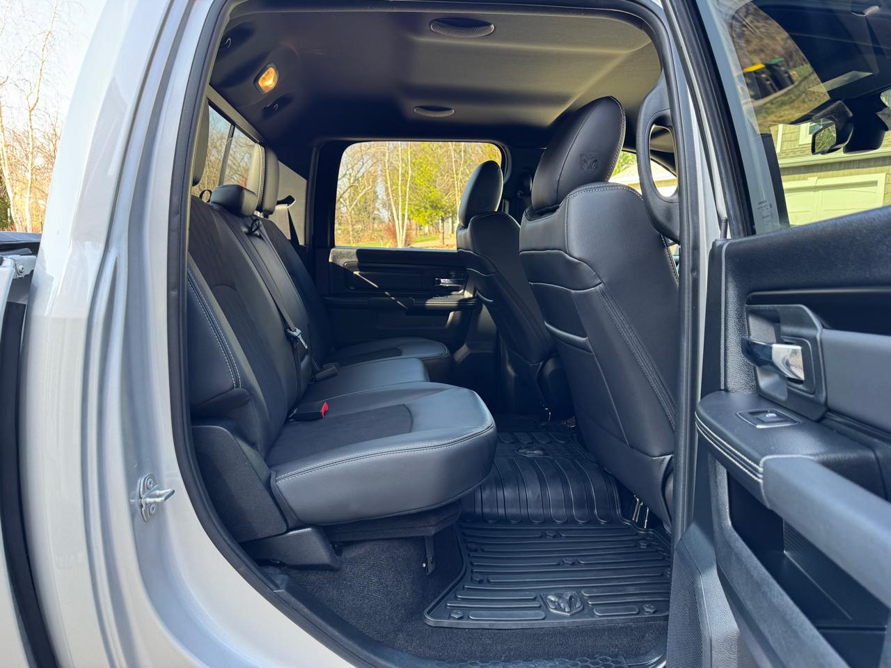 RAM 1500 Rebel 4x4 Crew Cab 5'7" Box 2017