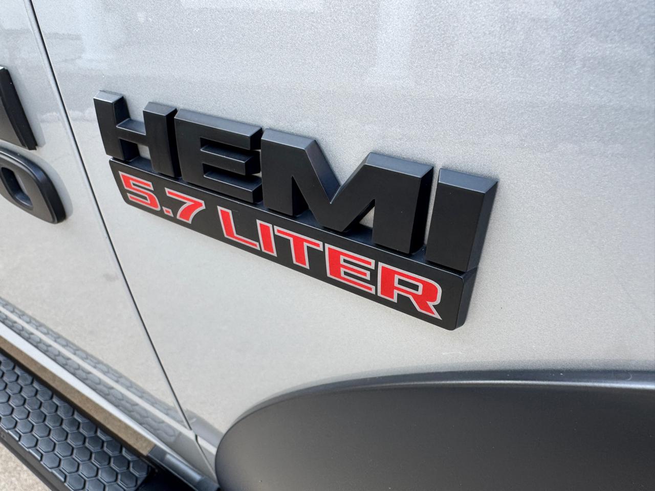 RAM 1500 Rebel 4x4 Crew Cab 5'7" Box 2017