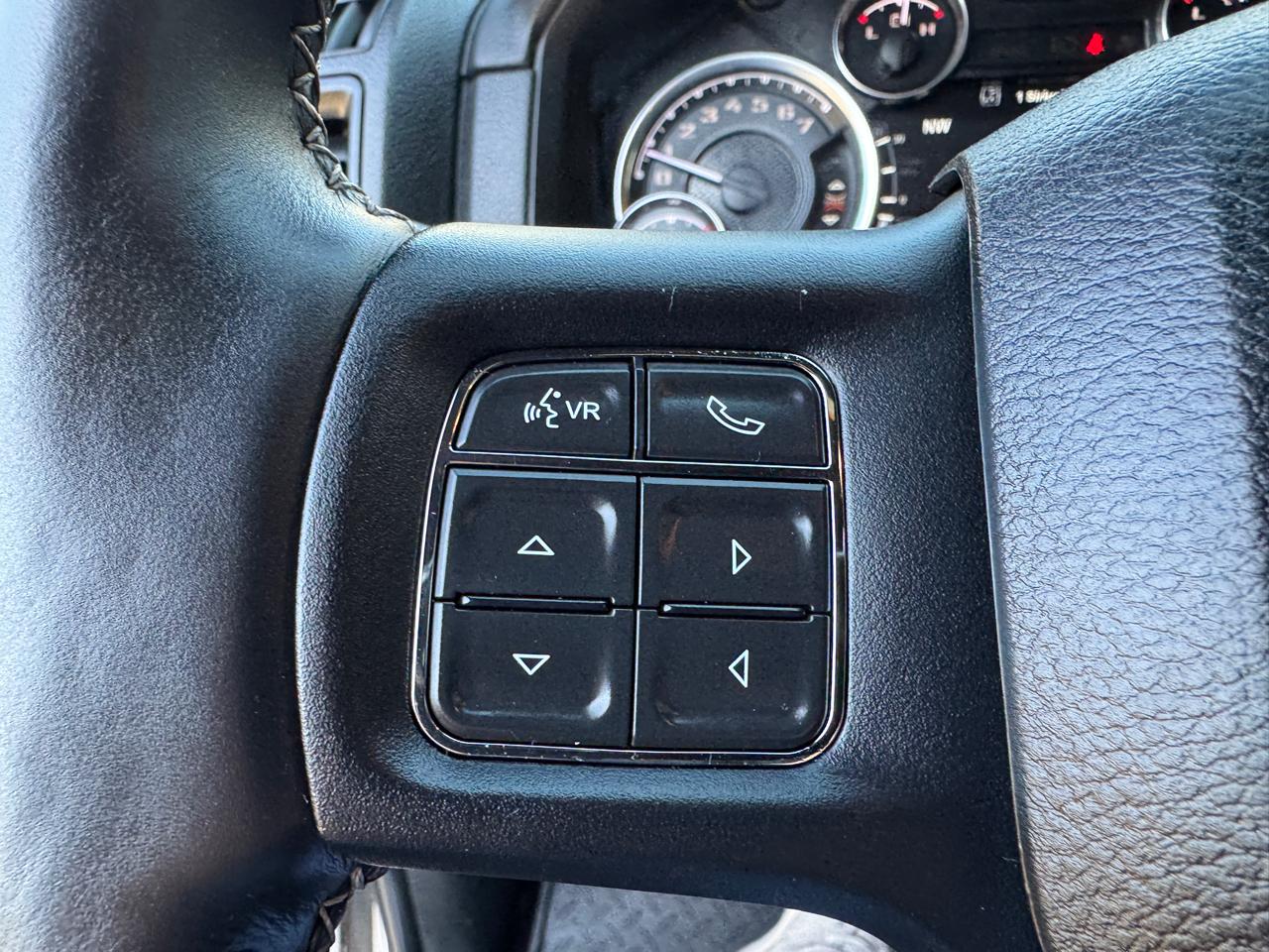 RAM 1500 Rebel 4x4 Crew Cab 5'7" Box 2017