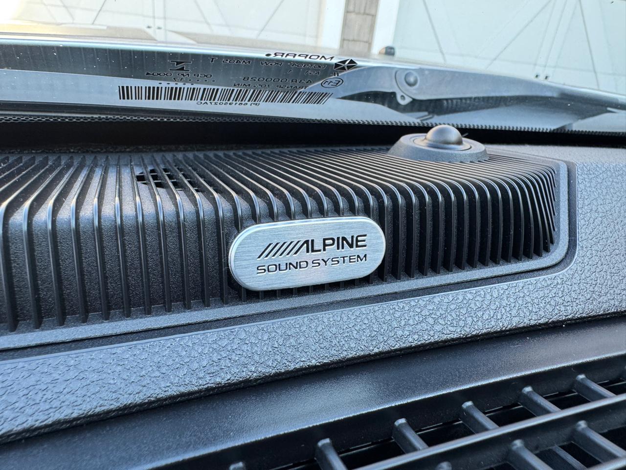 RAM 1500 Rebel 4x4 Crew Cab 5'7" Box 2017