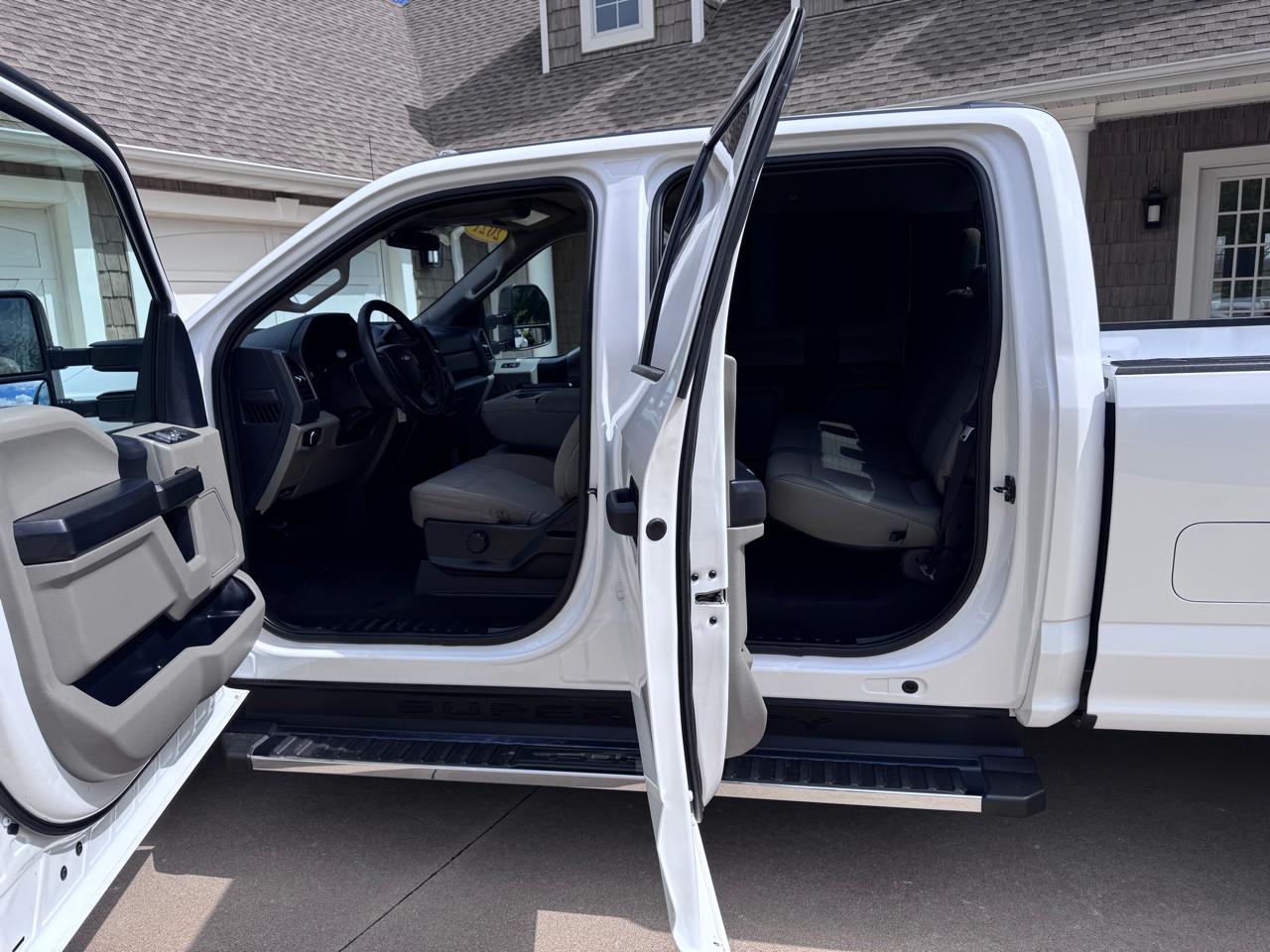 Ford Super Duty F-350 DRW  2021