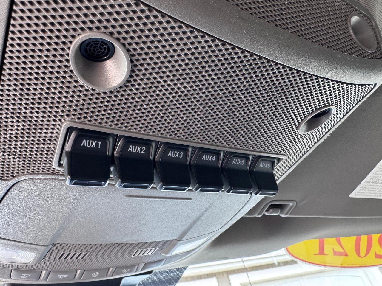 Ford Super Duty F-350 DRW  2021