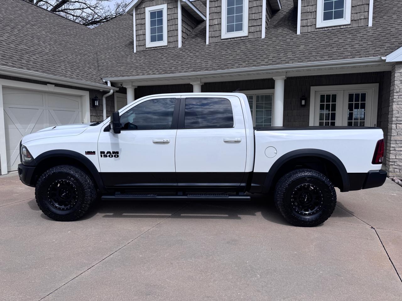 RAM 1500 4WD Crew Cab 140.5" Rebel 2016