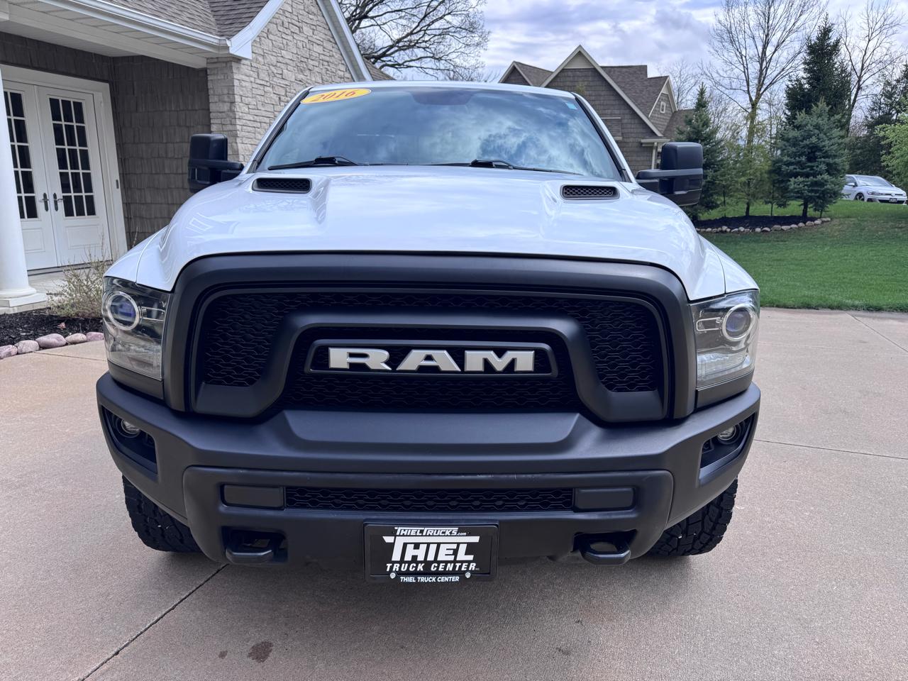 RAM 1500 4WD Crew Cab 140.5" Rebel 2016