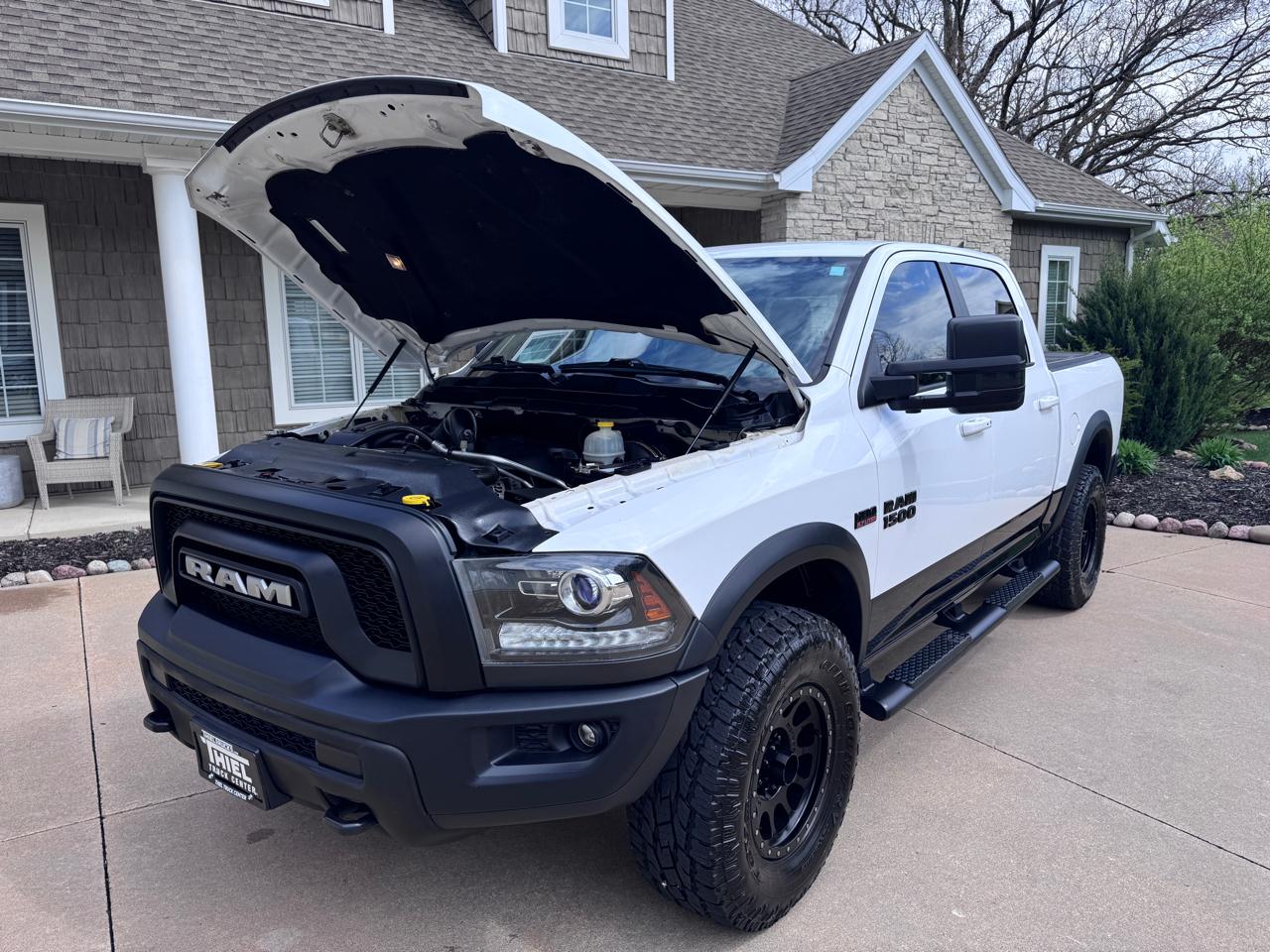 RAM 1500 4WD Crew Cab 140.5" Rebel 2016