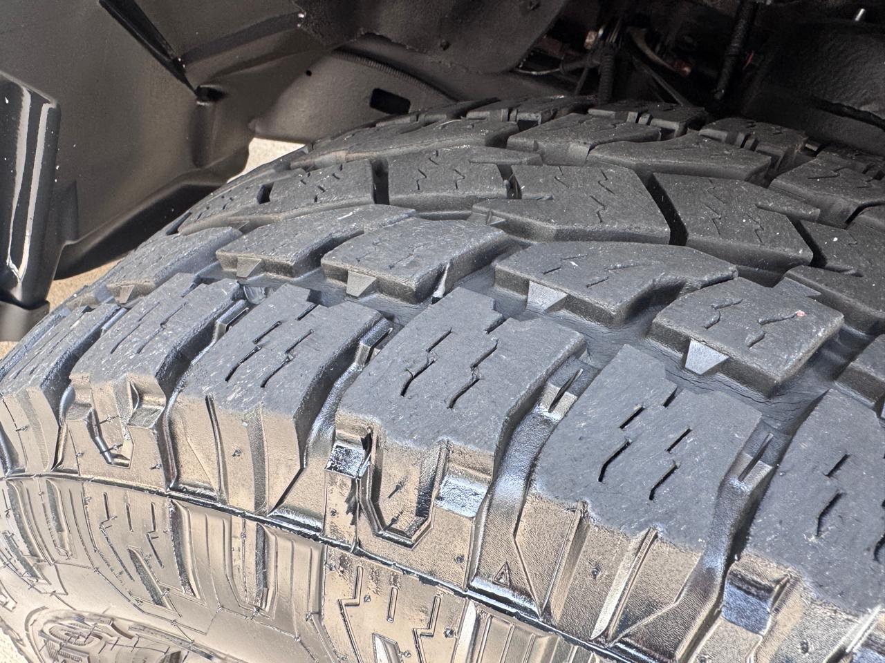 RAM 1500 4WD Crew Cab 140.5" Rebel 2016