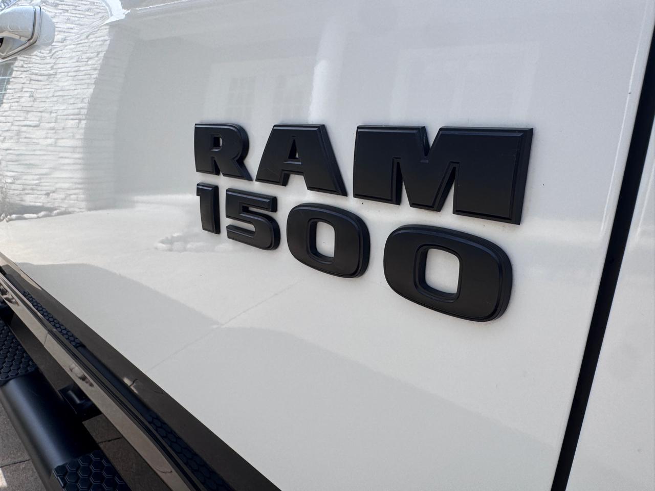 RAM 1500 4WD Crew Cab 140.5" Rebel 2016