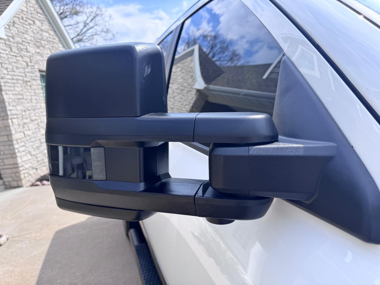 RAM 1500 4WD Crew Cab 140.5" Rebel 2016