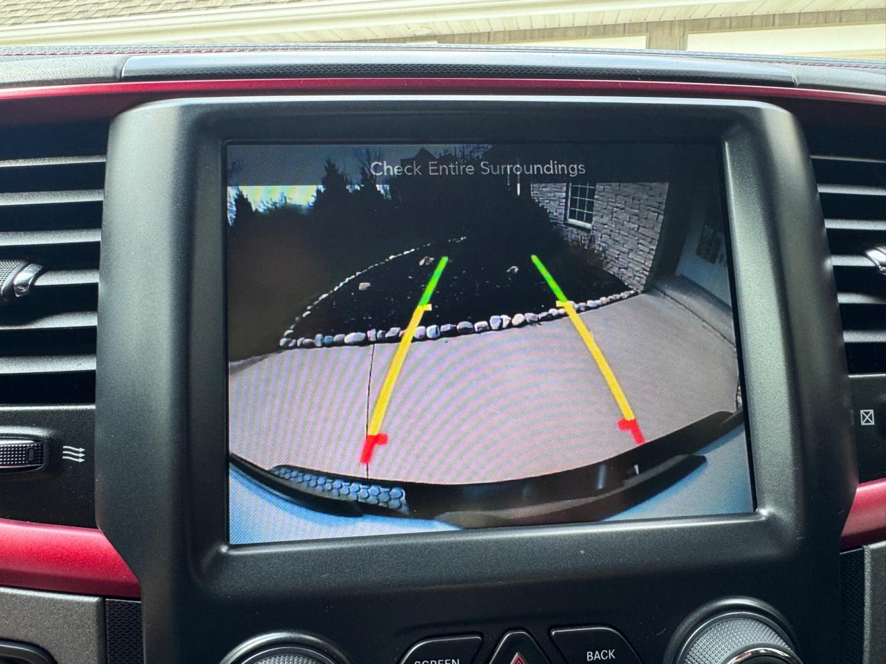 RAM 1500 4WD Crew Cab 140.5" Rebel 2016