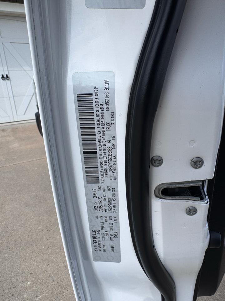 RAM 1500 4WD Crew Cab 140.5" Rebel 2016