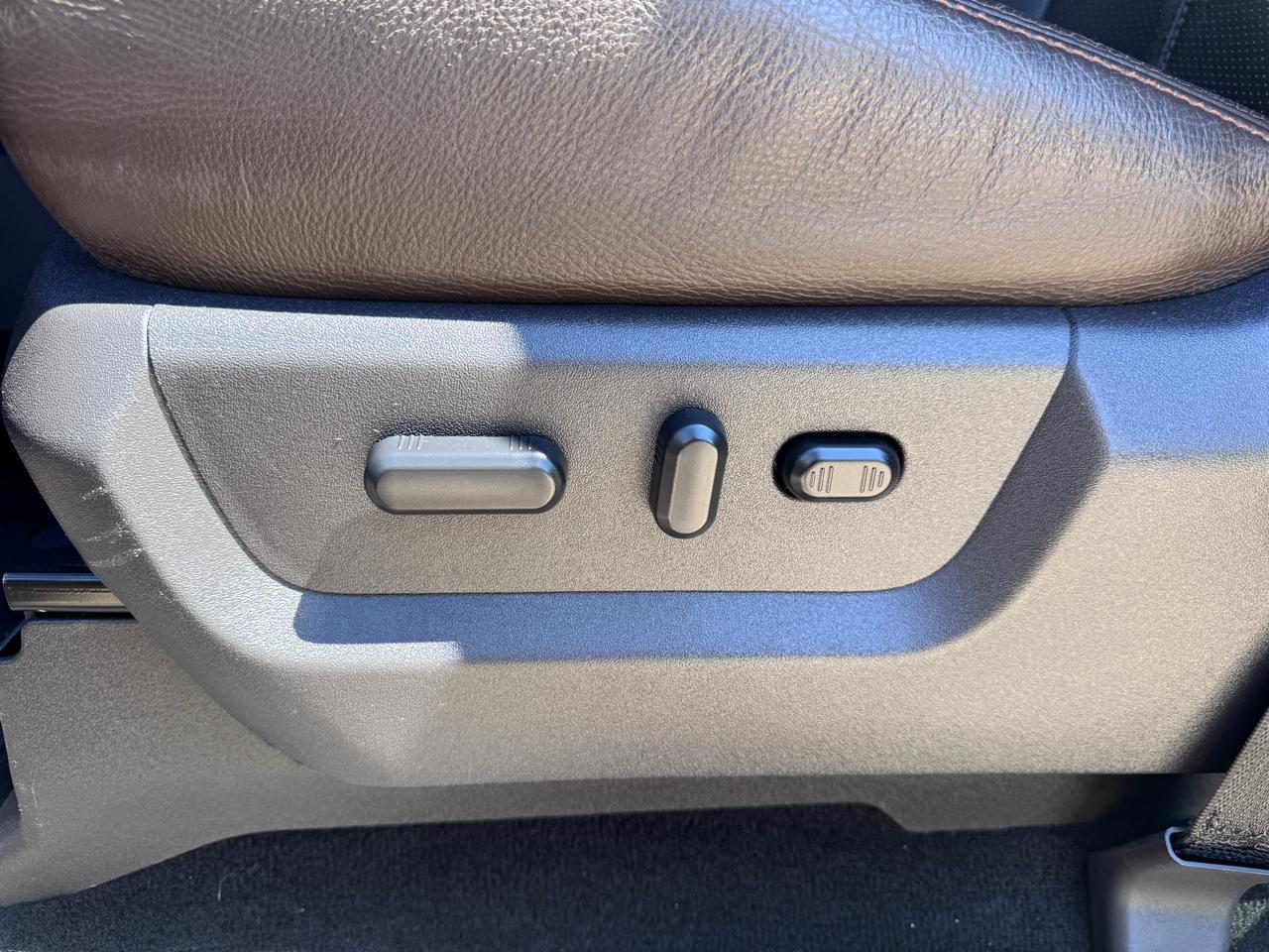 Ford Super Duty F-250 SRW 4WD Crew Cab 172" King Ranch 2015