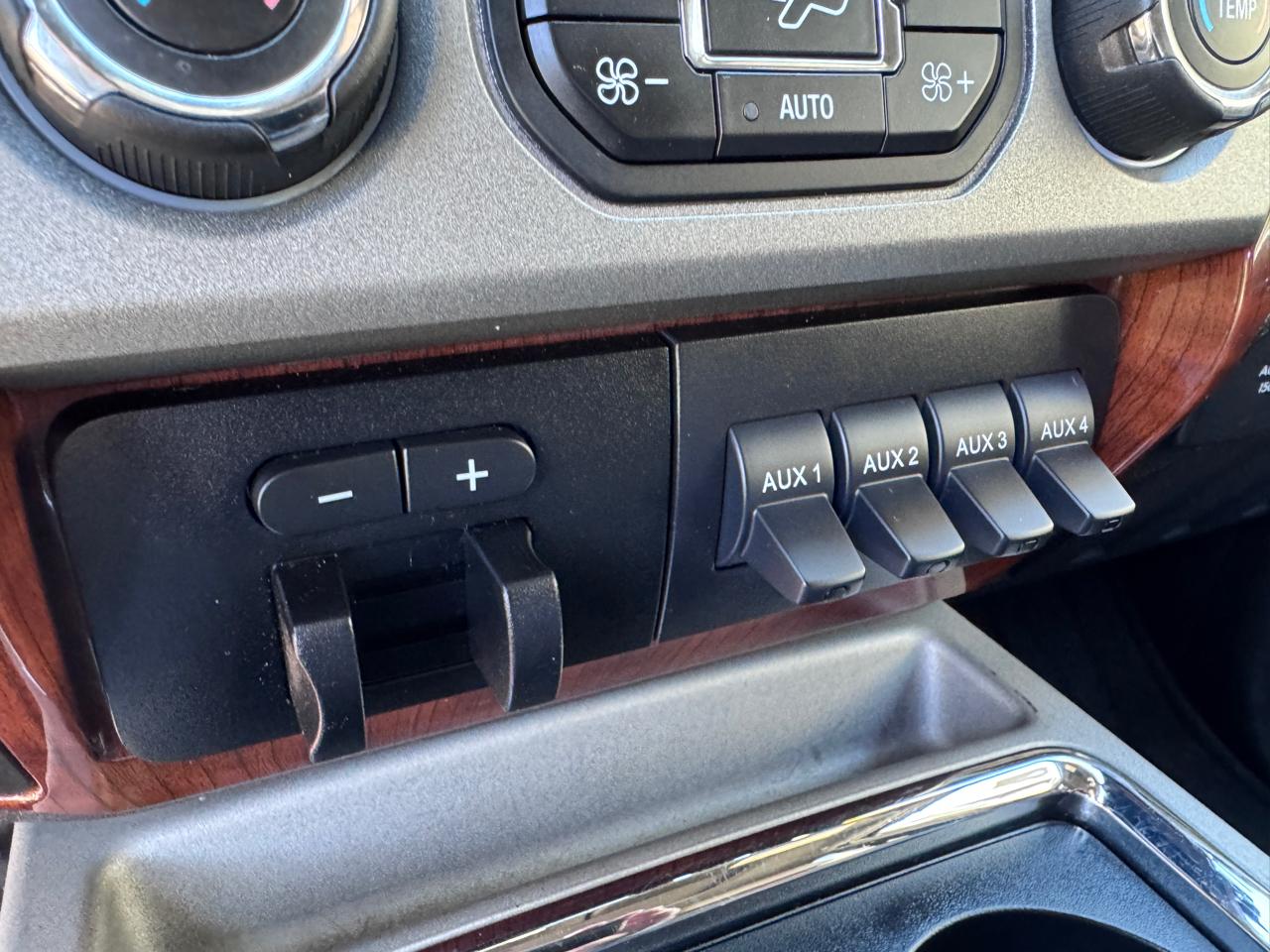 Ford Super Duty F-250 SRW 4WD Crew Cab 172" King Ranch 2015