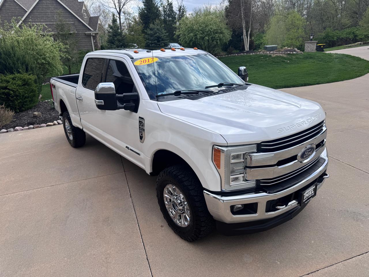 Ford Super Duty F-350 SRW Lariat 4WD Crew Cab 6.75' Box 2017