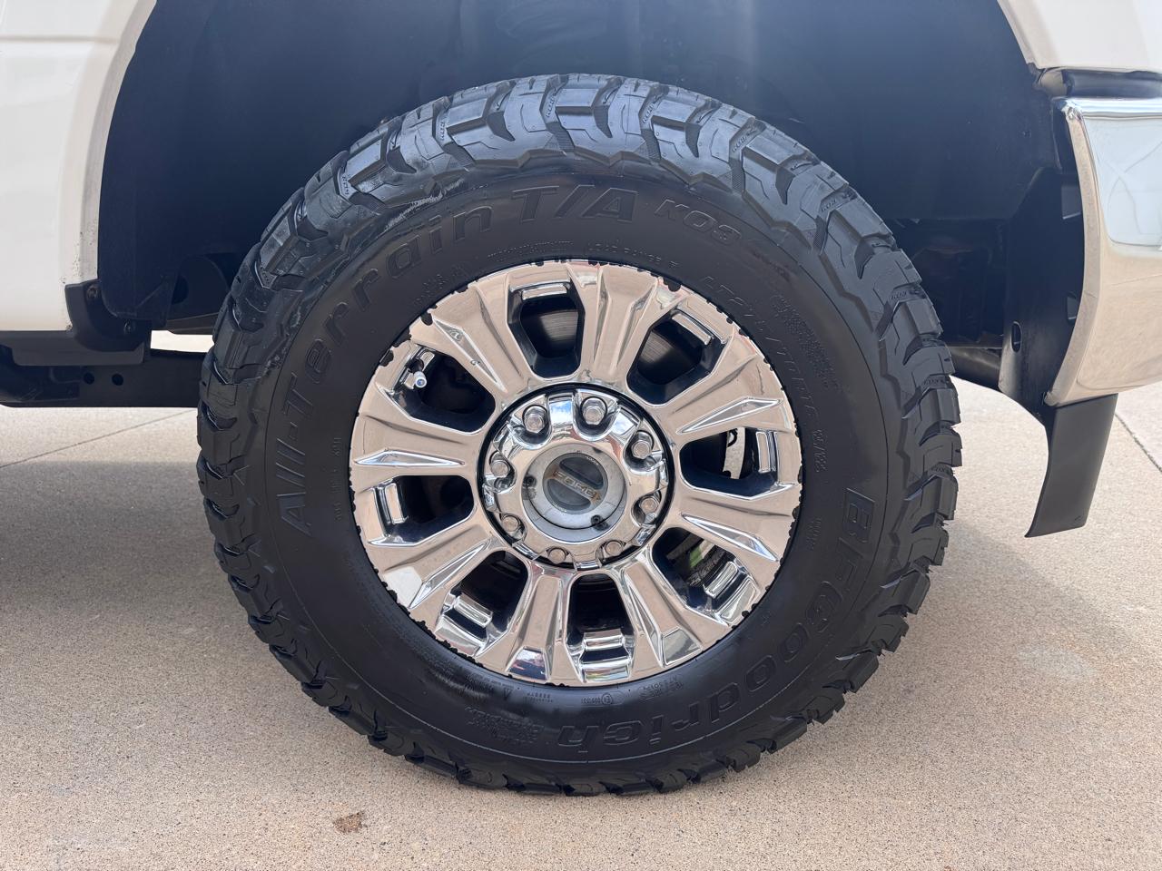 Ford Super Duty F-350 SRW Lariat 4WD Crew Cab 6.75' Box 2017