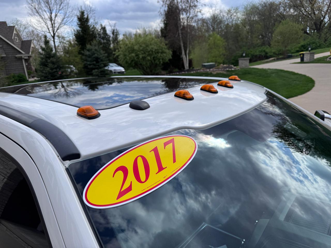 Ford Super Duty F-350 SRW Lariat 4WD Crew Cab 6.75' Box 2017