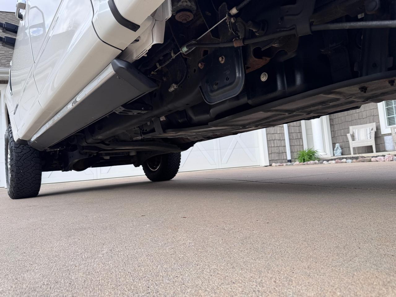 Ford Super Duty F-350 SRW Lariat 4WD Crew Cab 6.75' Box 2017