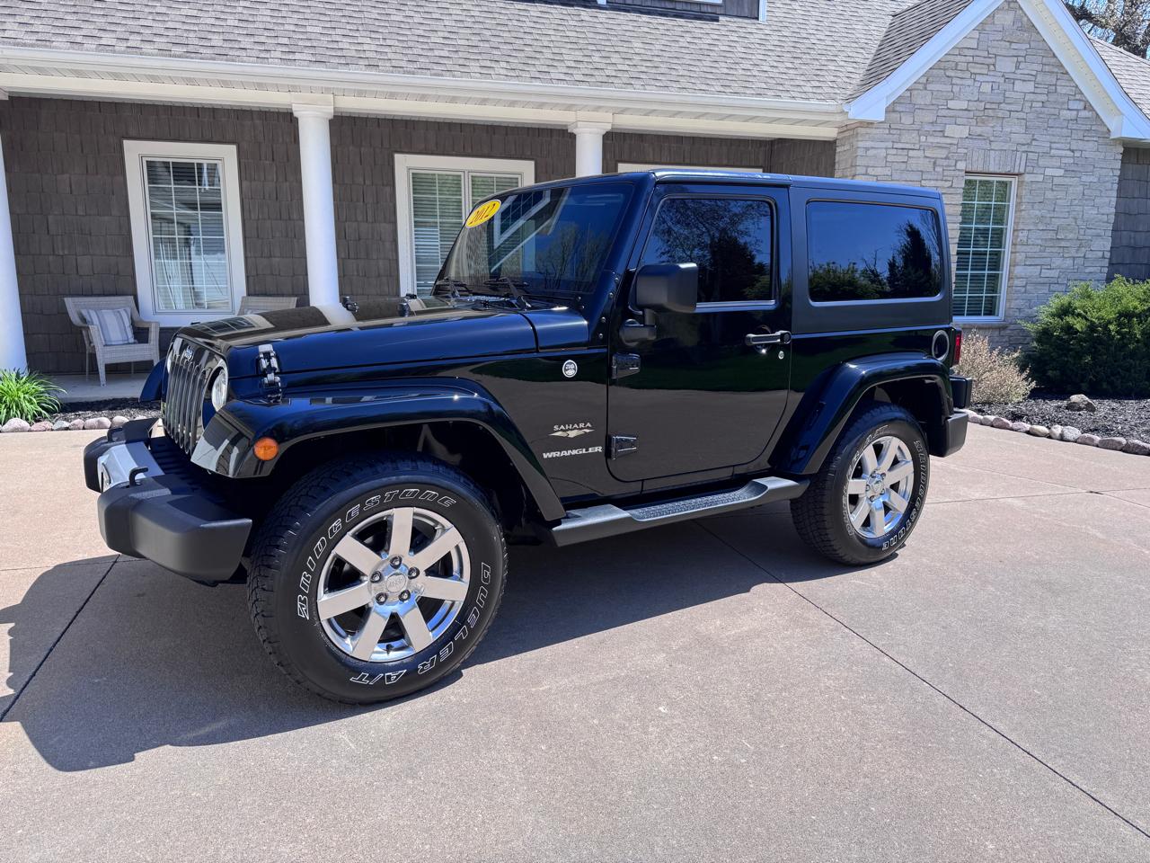 Jeep Wrangler 4WD 2dr Sahara 2012