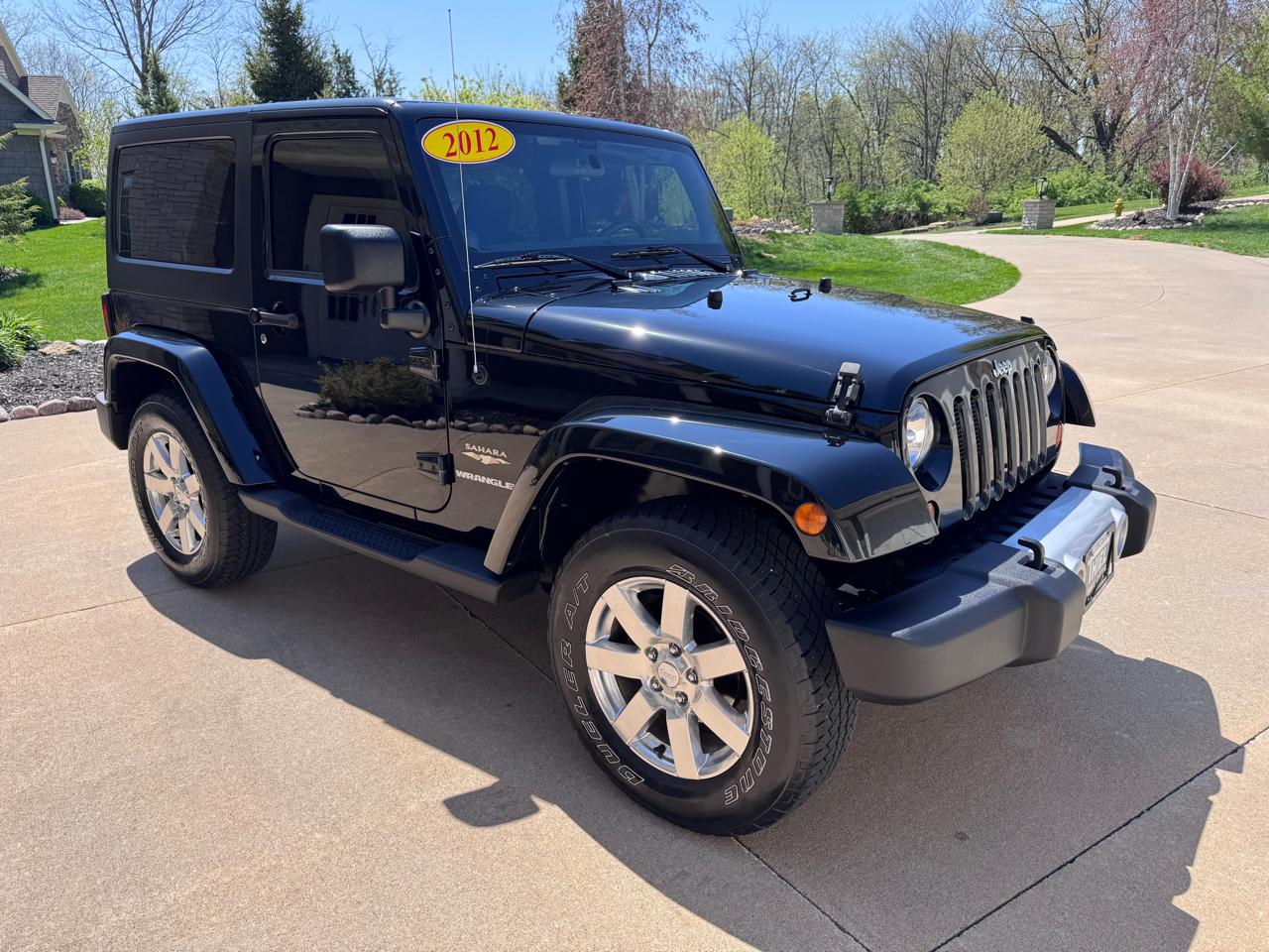 Jeep Wrangler 4WD 2dr Sahara 2012