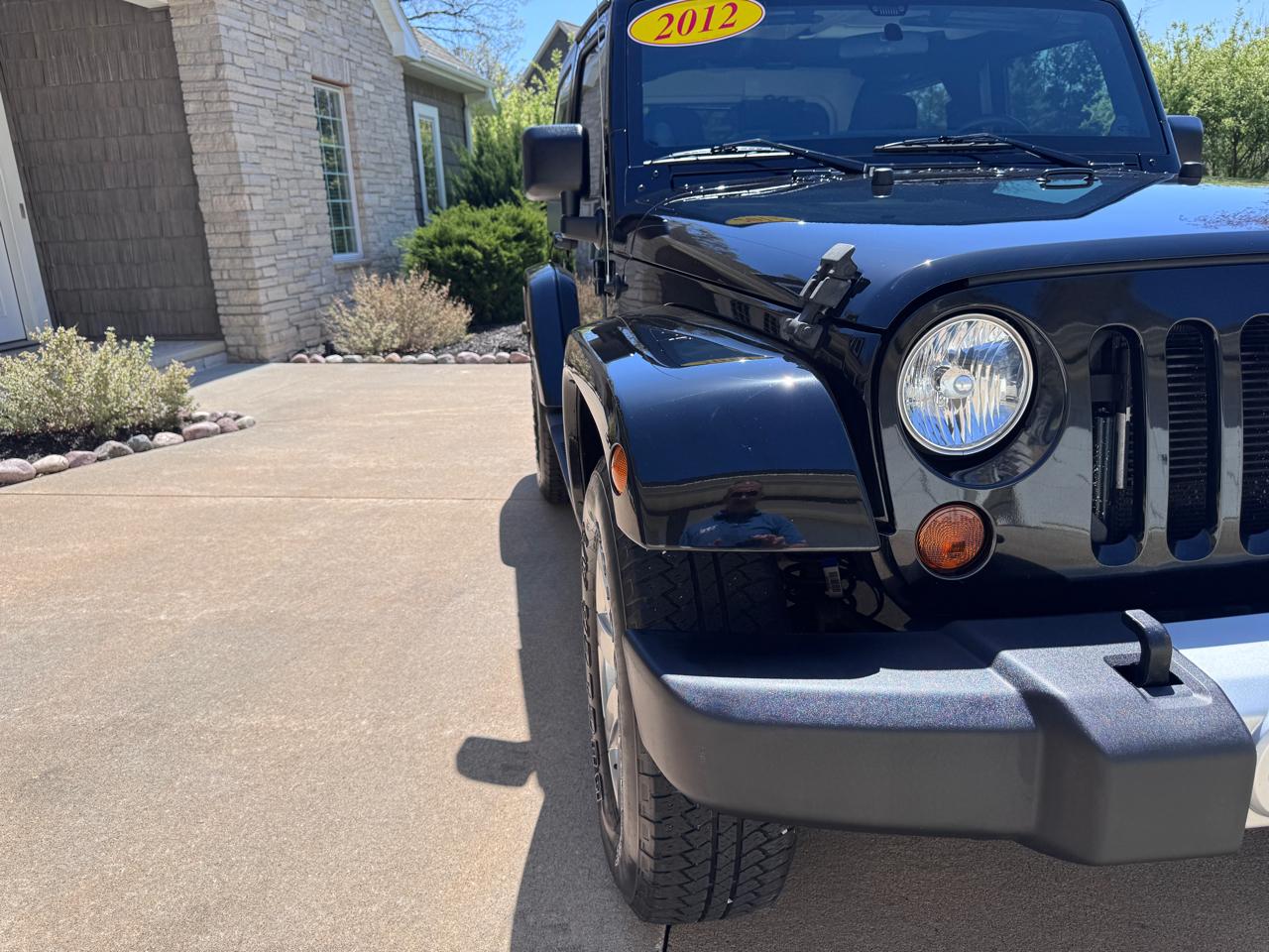Jeep Wrangler 4WD 2dr Sahara 2012