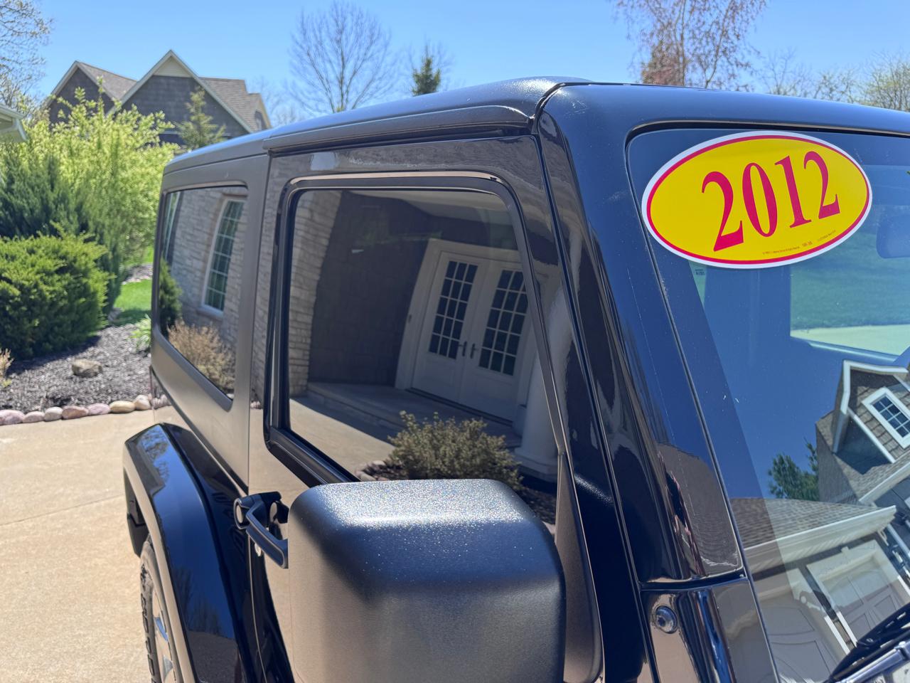 Jeep Wrangler 4WD 2dr Sahara 2012