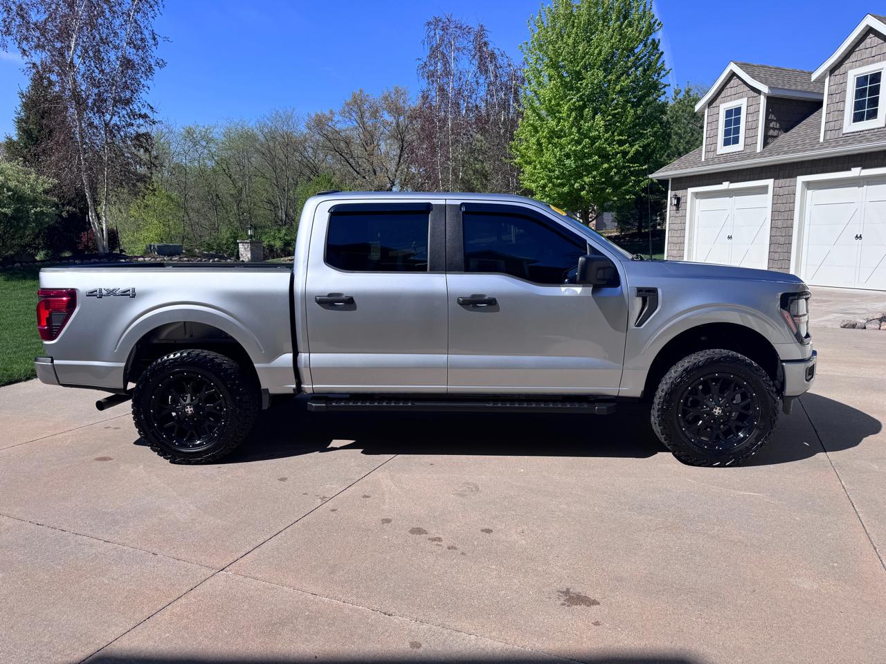 Ford F-150 STX 4WD SuperCrew 5.5' Box 2024