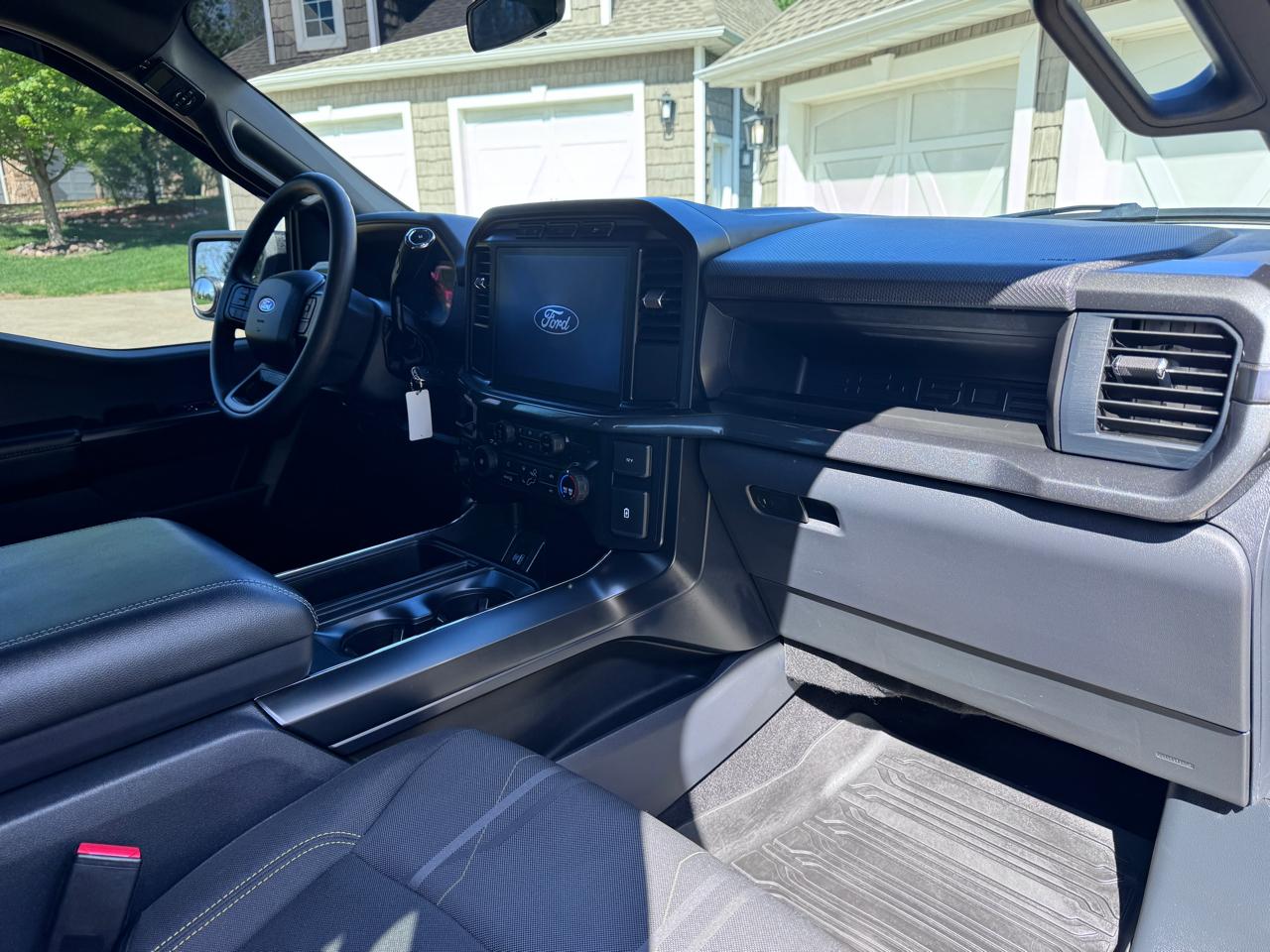 Ford F-150 STX 4WD SuperCrew 5.5' Box 2024