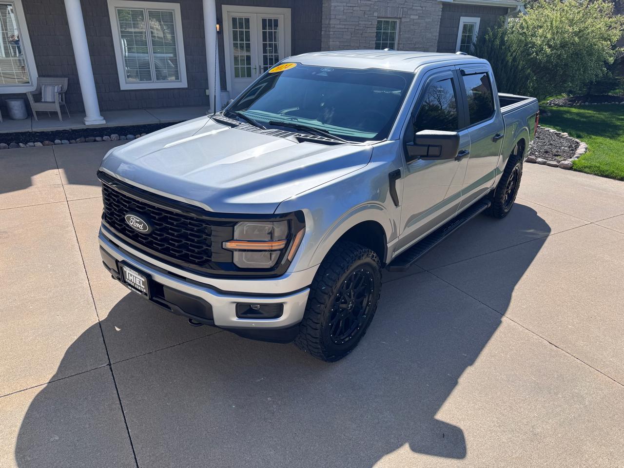 Ford F-150 STX 4WD SuperCrew 5.5' Box 2024