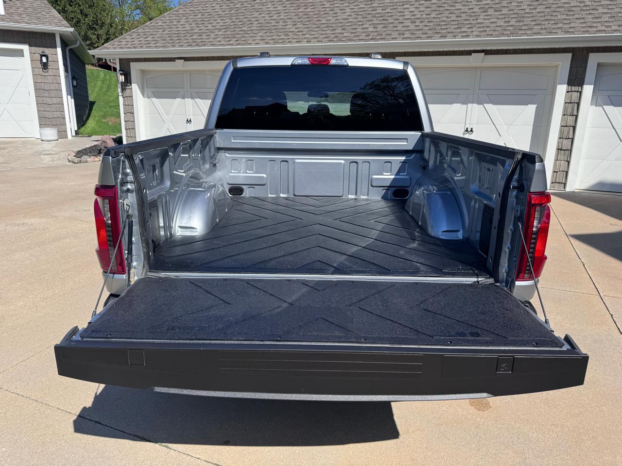 Ford F-150 STX 4WD SuperCrew 5.5' Box 2024