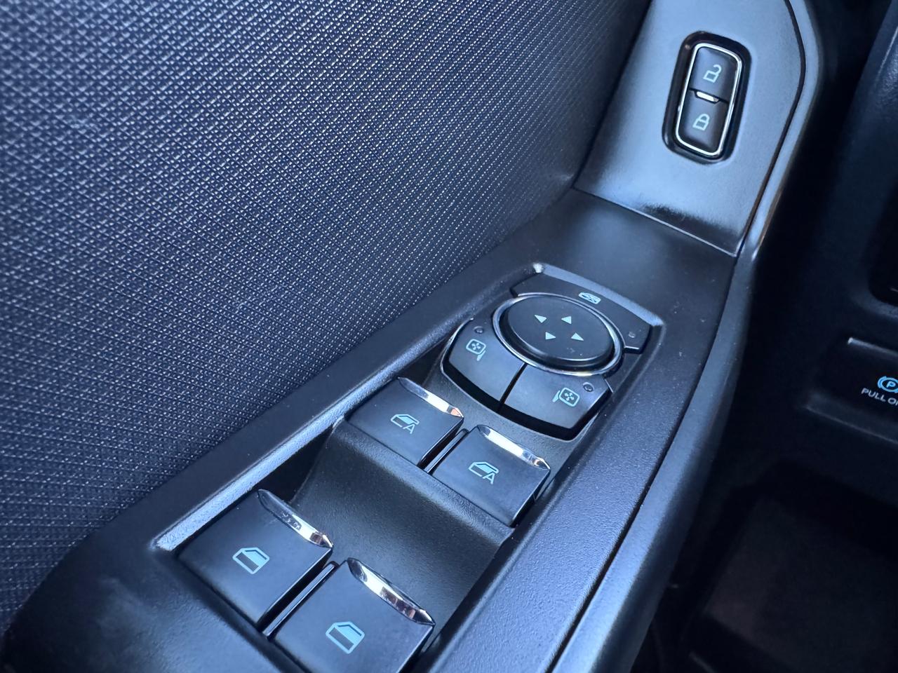 Ford F-150 STX 4WD SuperCrew 5.5' Box 2024