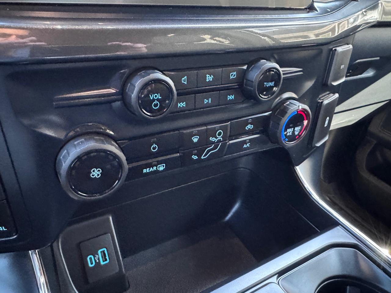 Ford F-150 STX 4WD SuperCrew 5.5' Box 2024