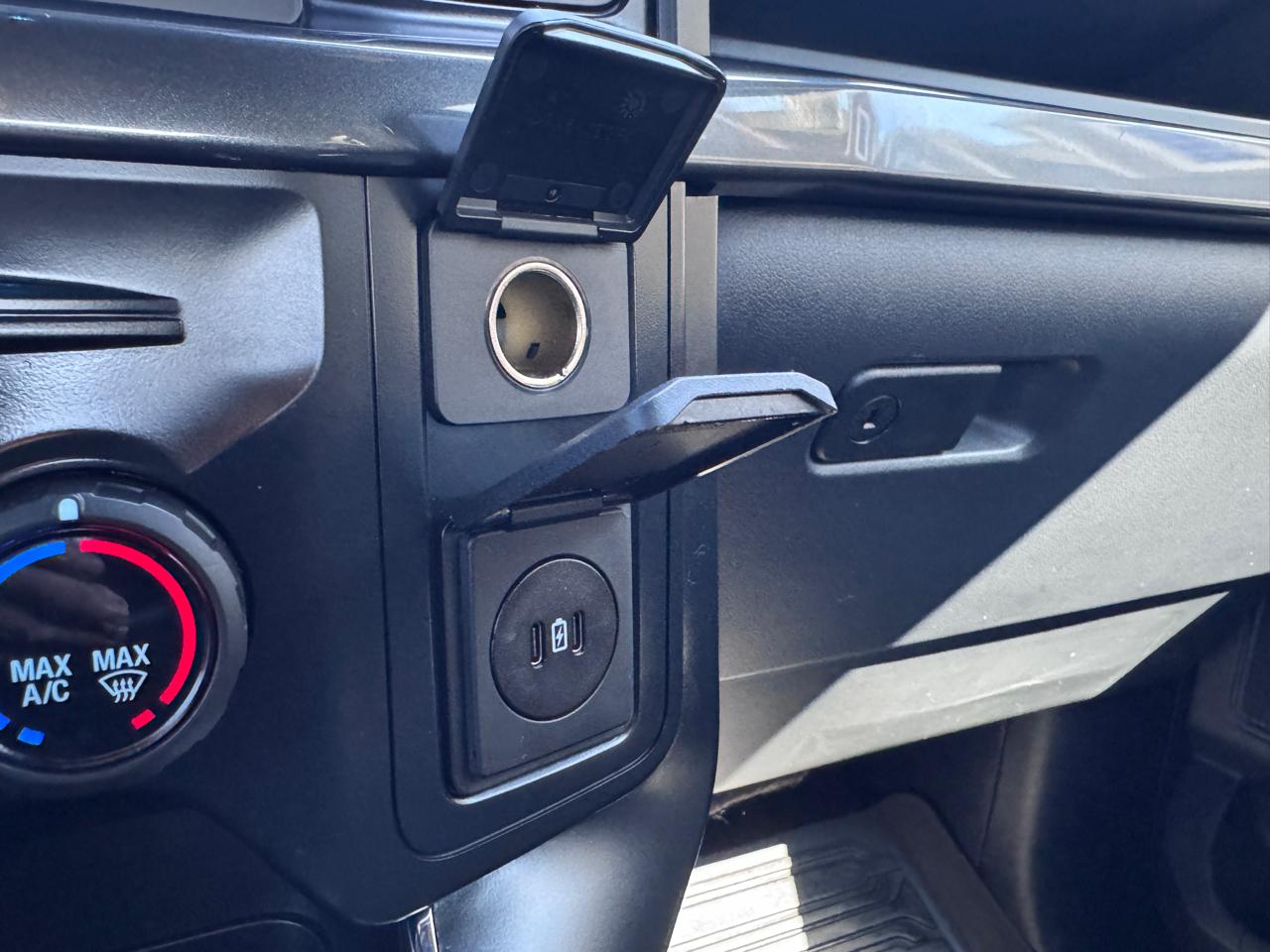 Ford F-150 STX 4WD SuperCrew 5.5' Box 2024