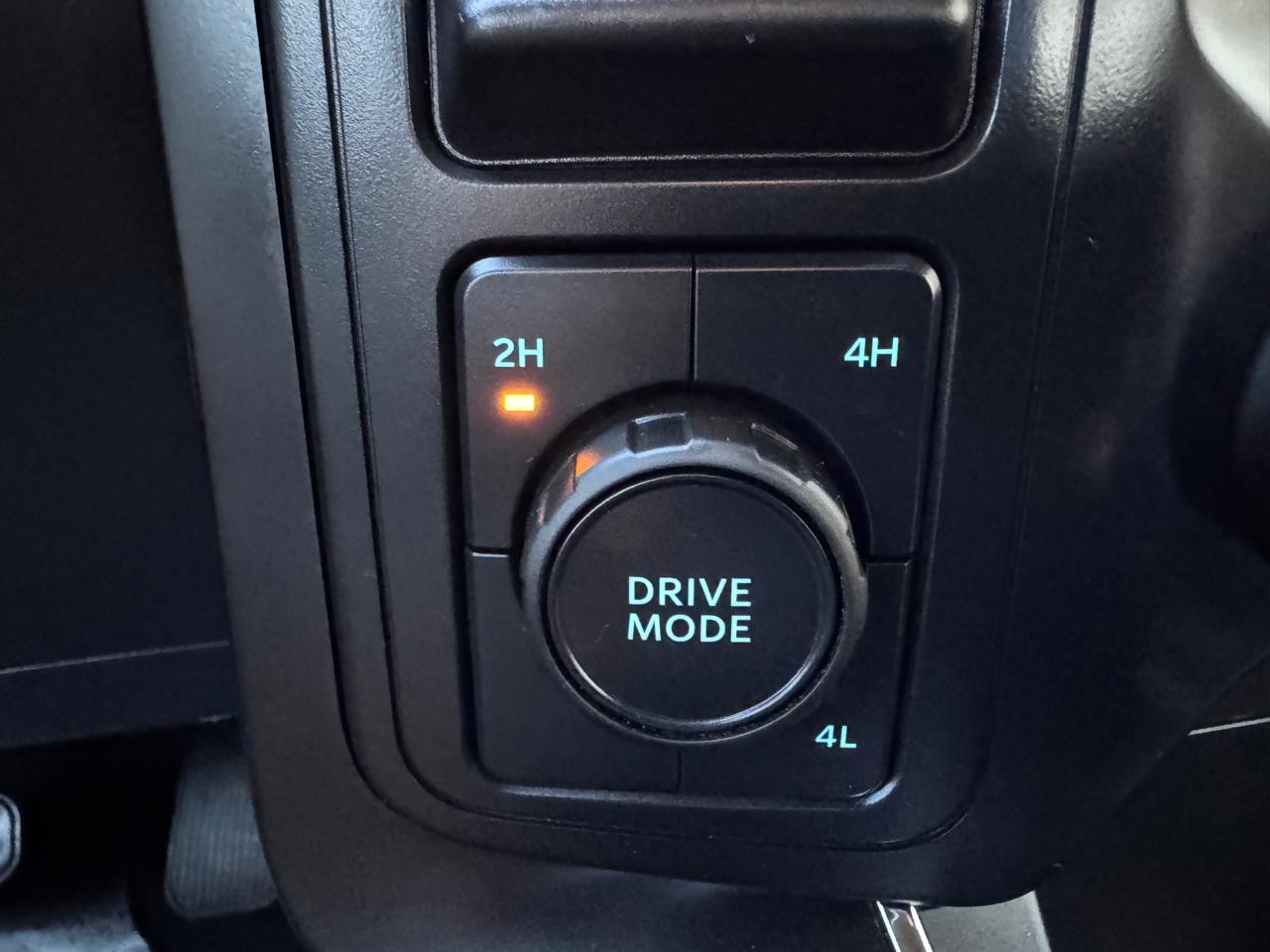 Ford F-150 STX 4WD SuperCrew 5.5' Box 2024