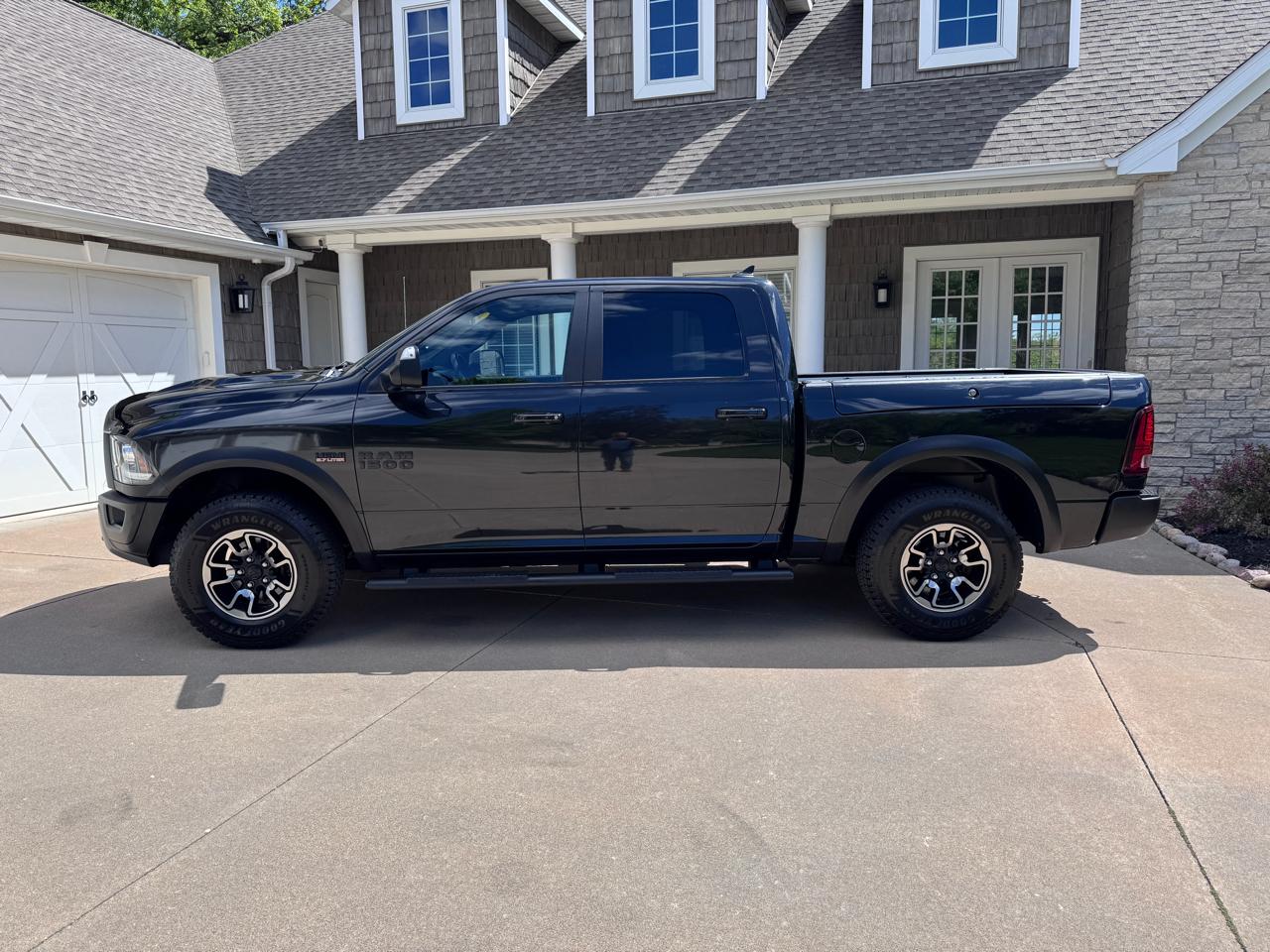 RAM 1500 Rebel 4x4 Crew Cab 5'7" Box 2017
