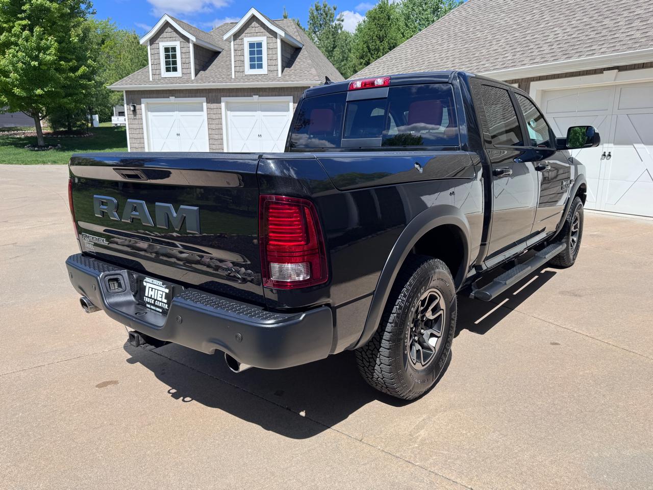 RAM 1500 Rebel 4x4 Crew Cab 5'7" Box 2017