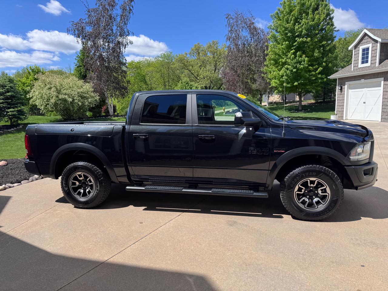 RAM 1500 Rebel 4x4 Crew Cab 5'7" Box 2017