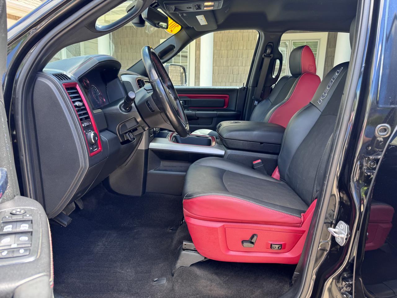 RAM 1500 Rebel 4x4 Crew Cab 5'7" Box 2017
