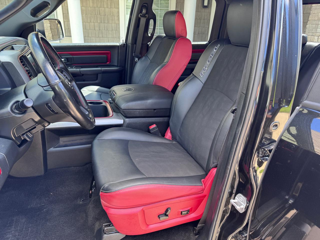 RAM 1500 Rebel 4x4 Crew Cab 5'7" Box 2017