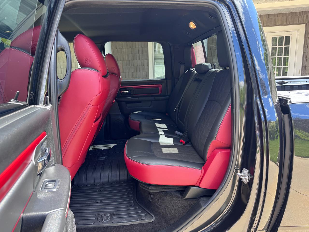 RAM 1500 Rebel 4x4 Crew Cab 5'7" Box 2017