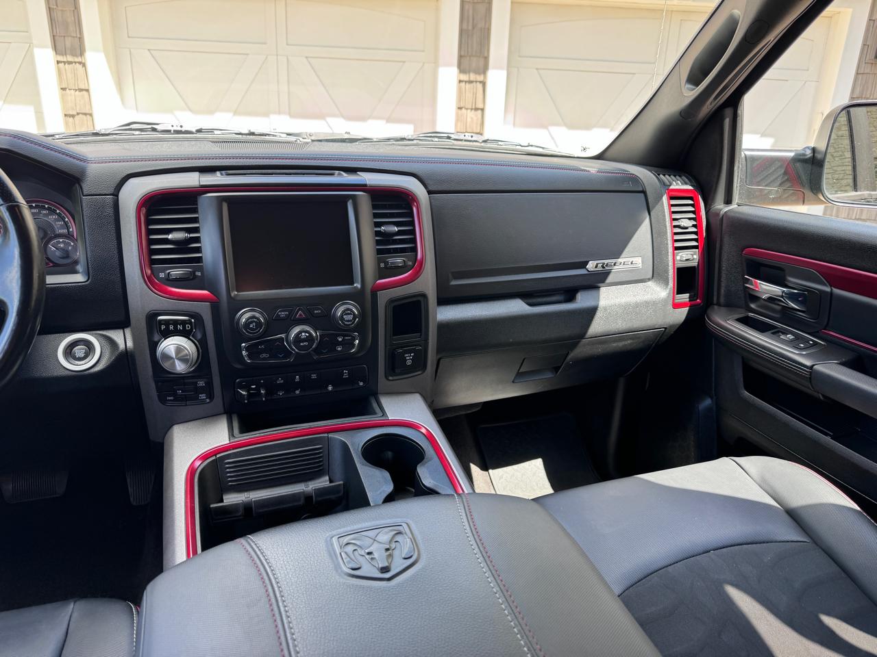 RAM 1500 Rebel 4x4 Crew Cab 5'7" Box 2017