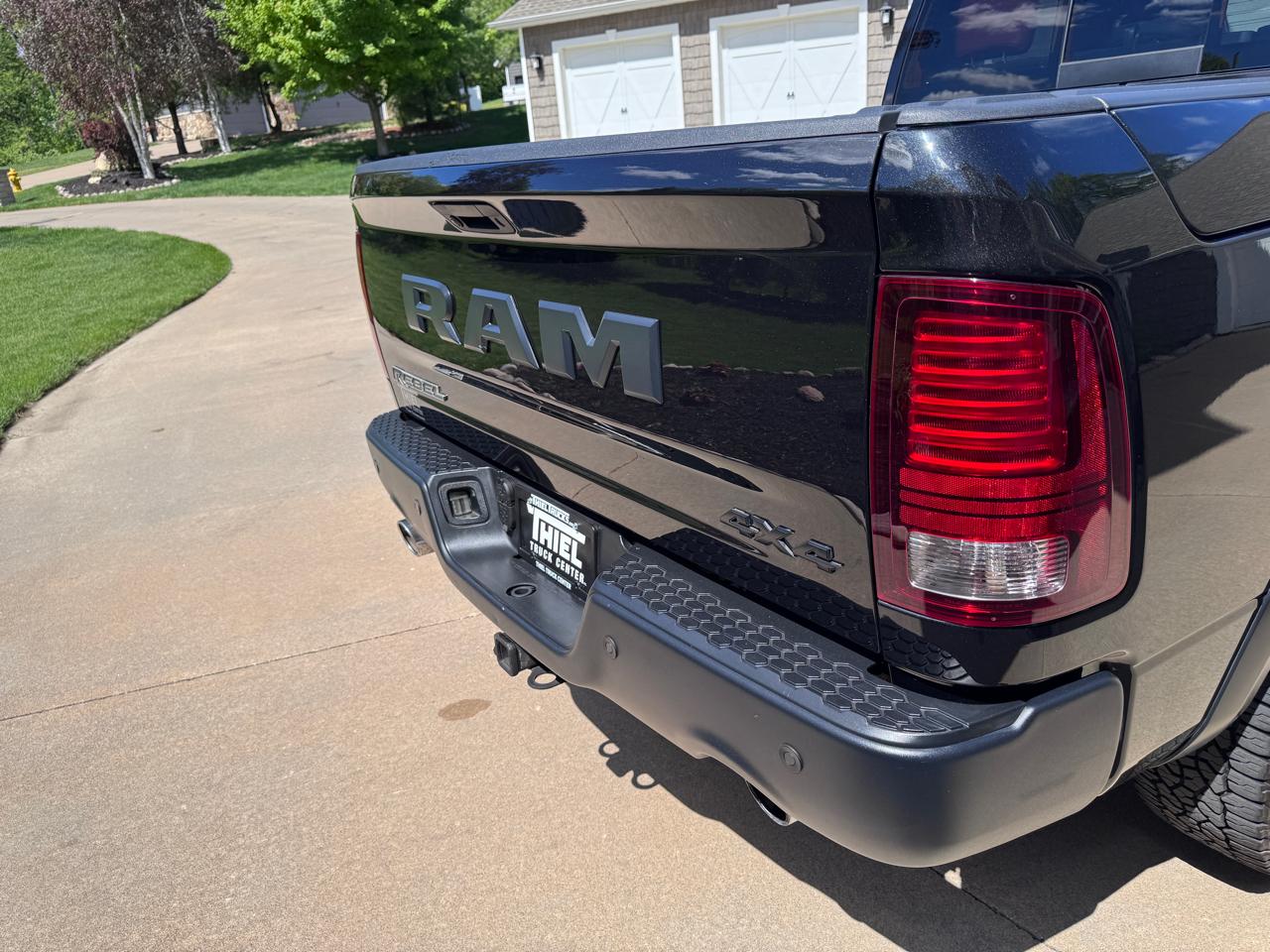 RAM 1500 Rebel 4x4 Crew Cab 5'7" Box 2017