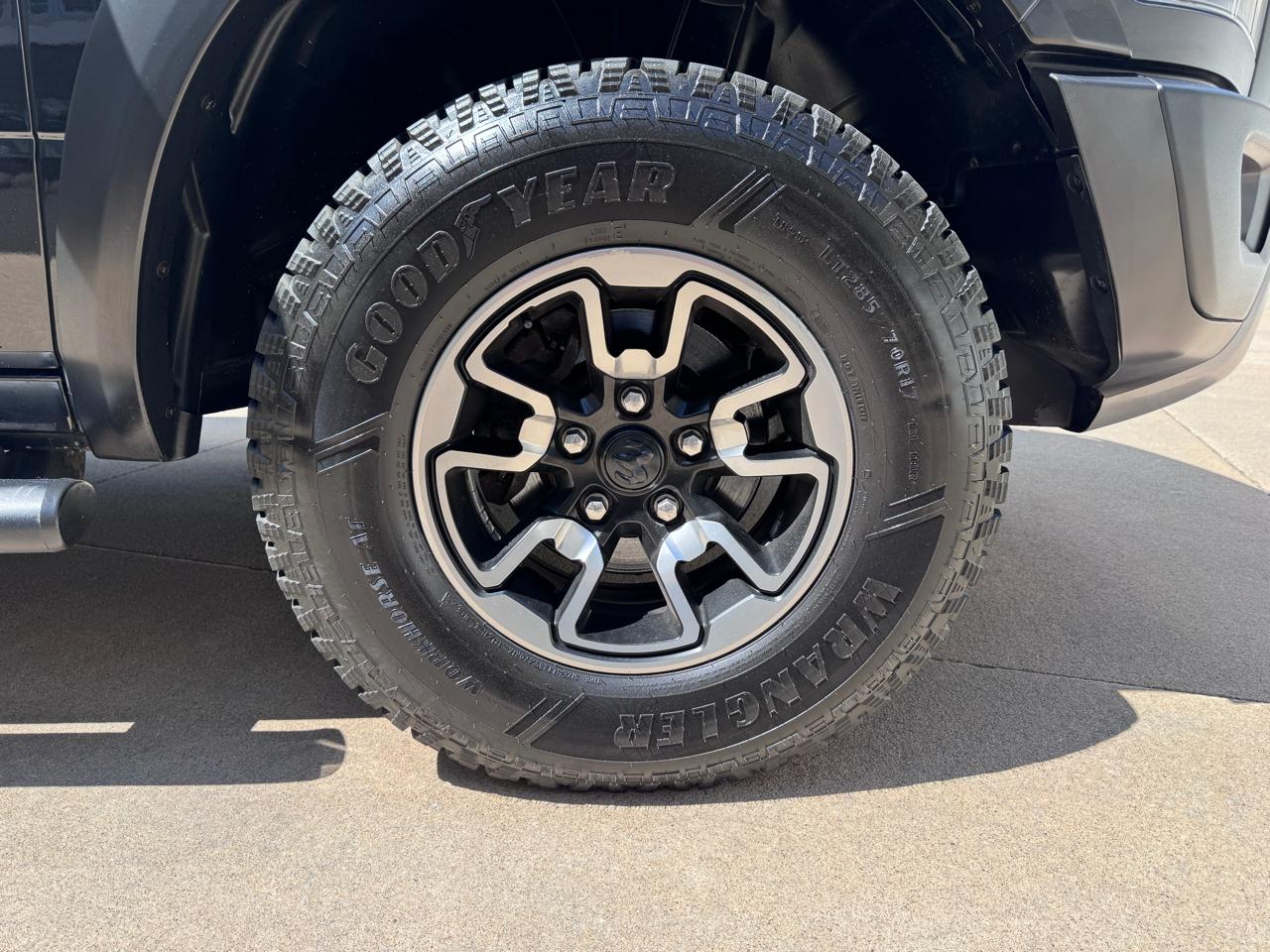 RAM 1500 Rebel 4x4 Crew Cab 5'7" Box 2017