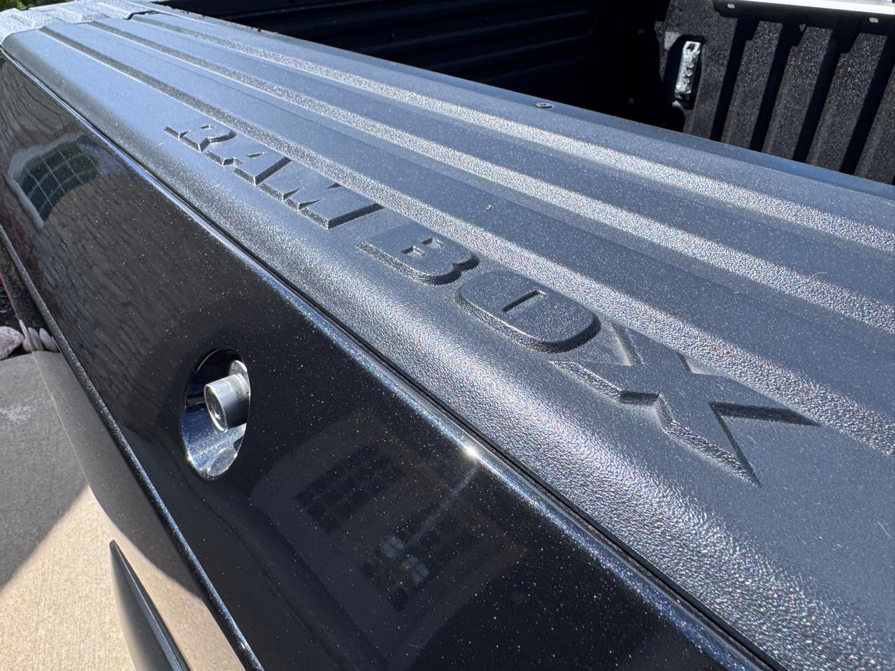 RAM 1500 Rebel 4x4 Crew Cab 5'7" Box 2017