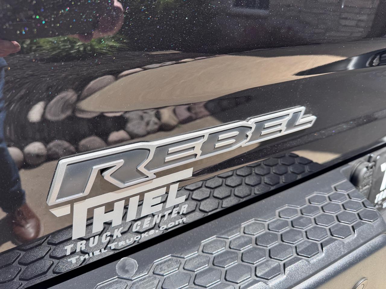 RAM 1500 Rebel 4x4 Crew Cab 5'7" Box 2017