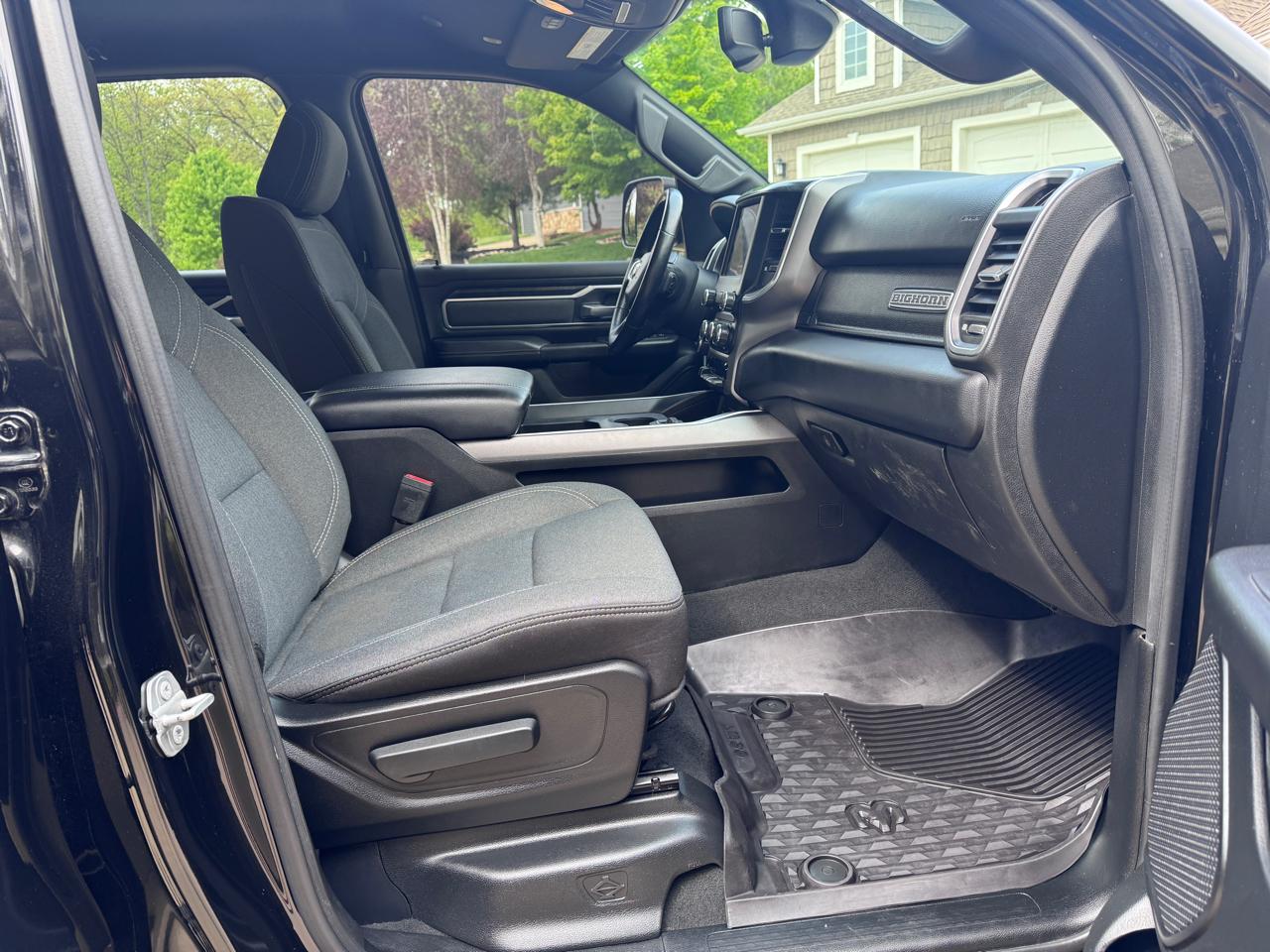 RAM 1500 Big Horn/Lone Star 4x4 Quad Cab 6'4" Box 2019