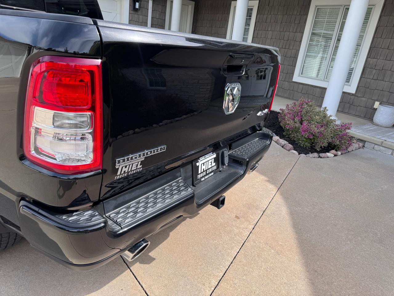 RAM 1500 Big Horn/Lone Star 4x4 Quad Cab 6'4" Box 2019