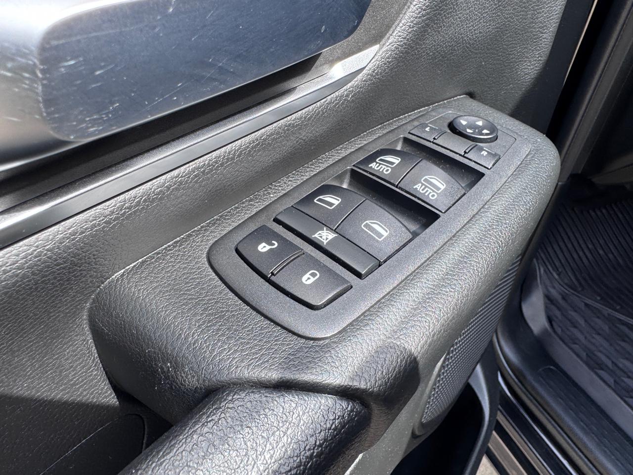 RAM 1500 Big Horn/Lone Star 4x4 Quad Cab 6'4" Box 2019
