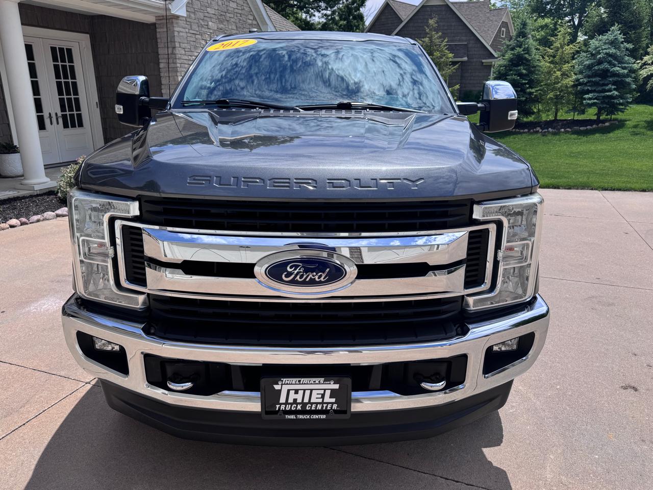 Ford Super Duty F-250 SRW XLT 4WD SuperCab 8' Box 2017